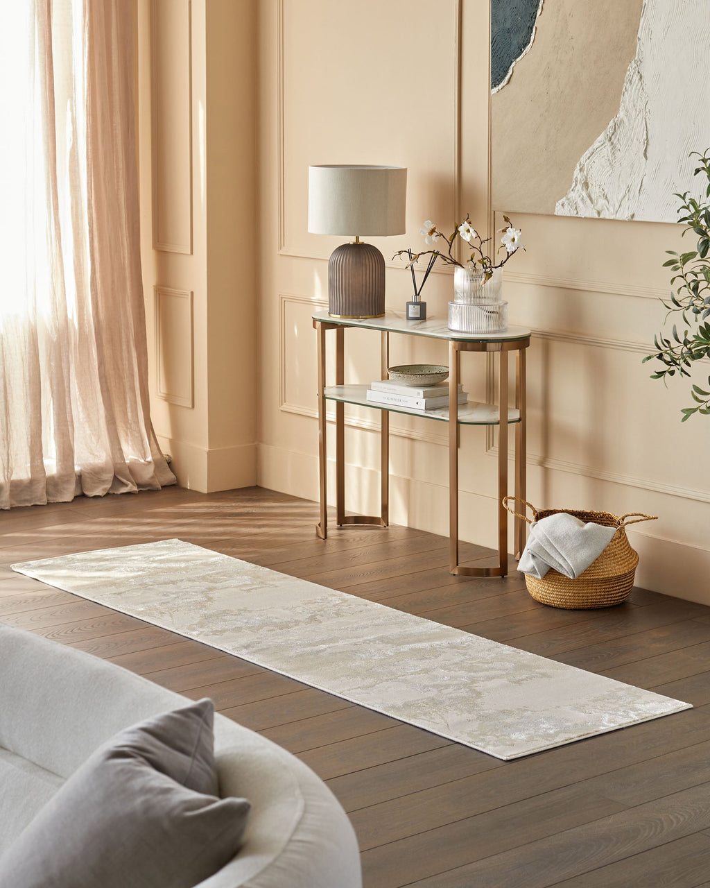Perla soft gold textured runner rug — image 3