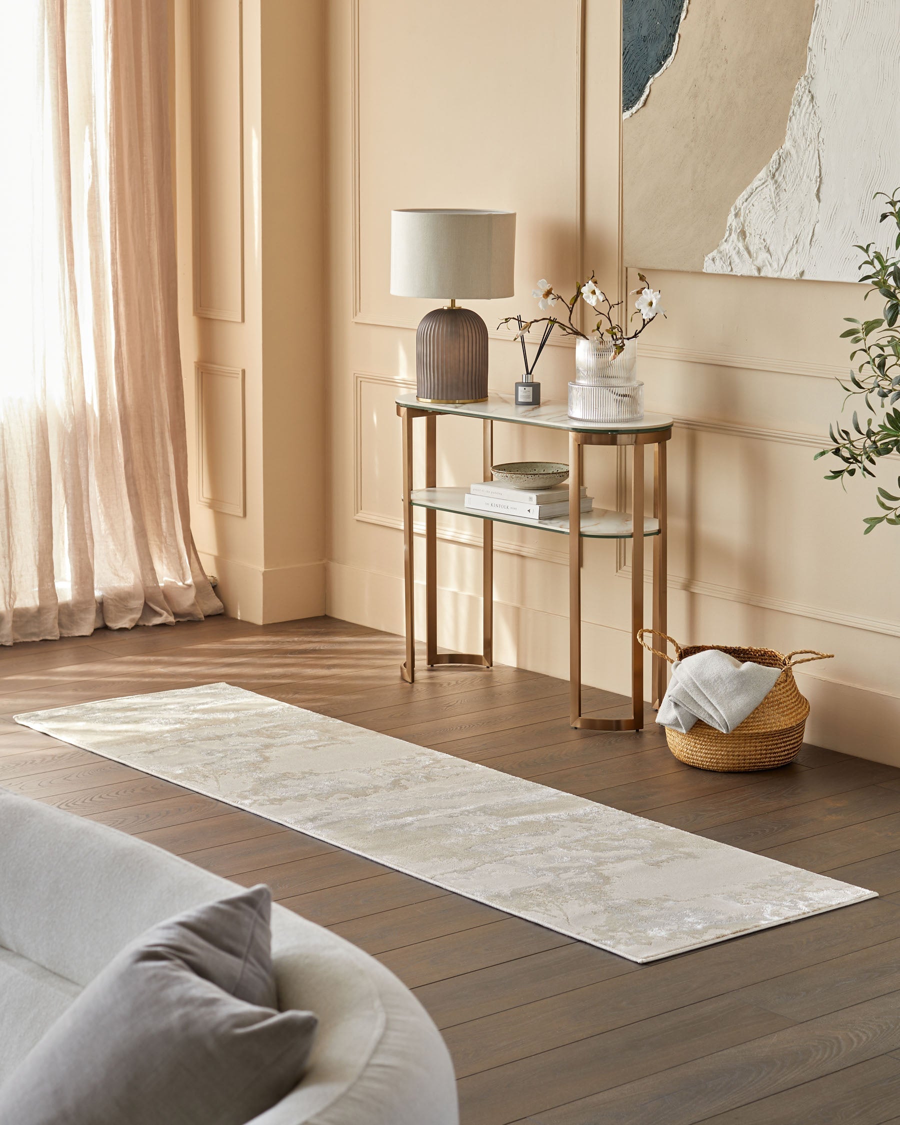 Perla soft gold textured runner rug — image 3