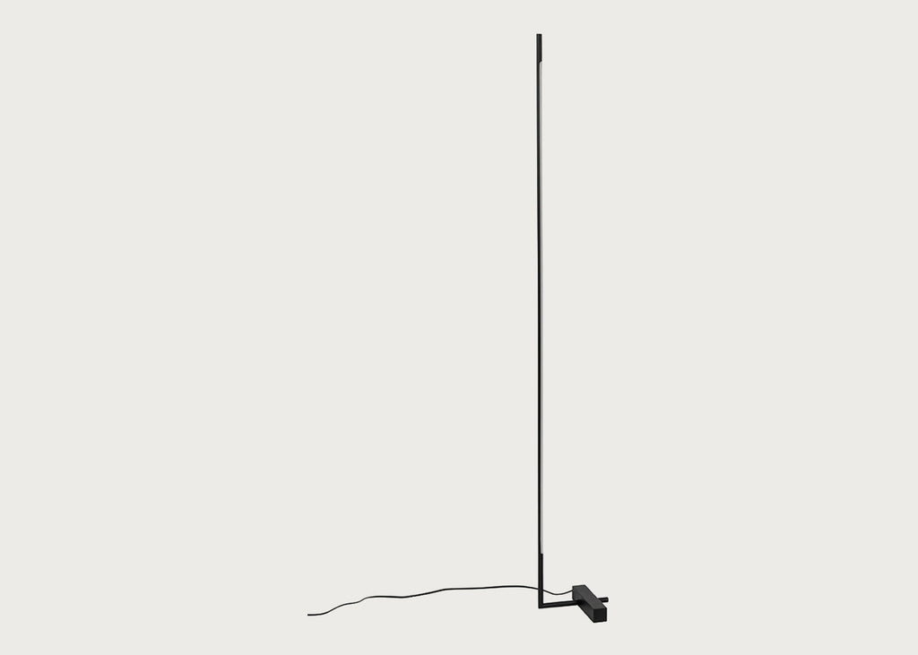 Saber LED Floor Lamp — image 7
