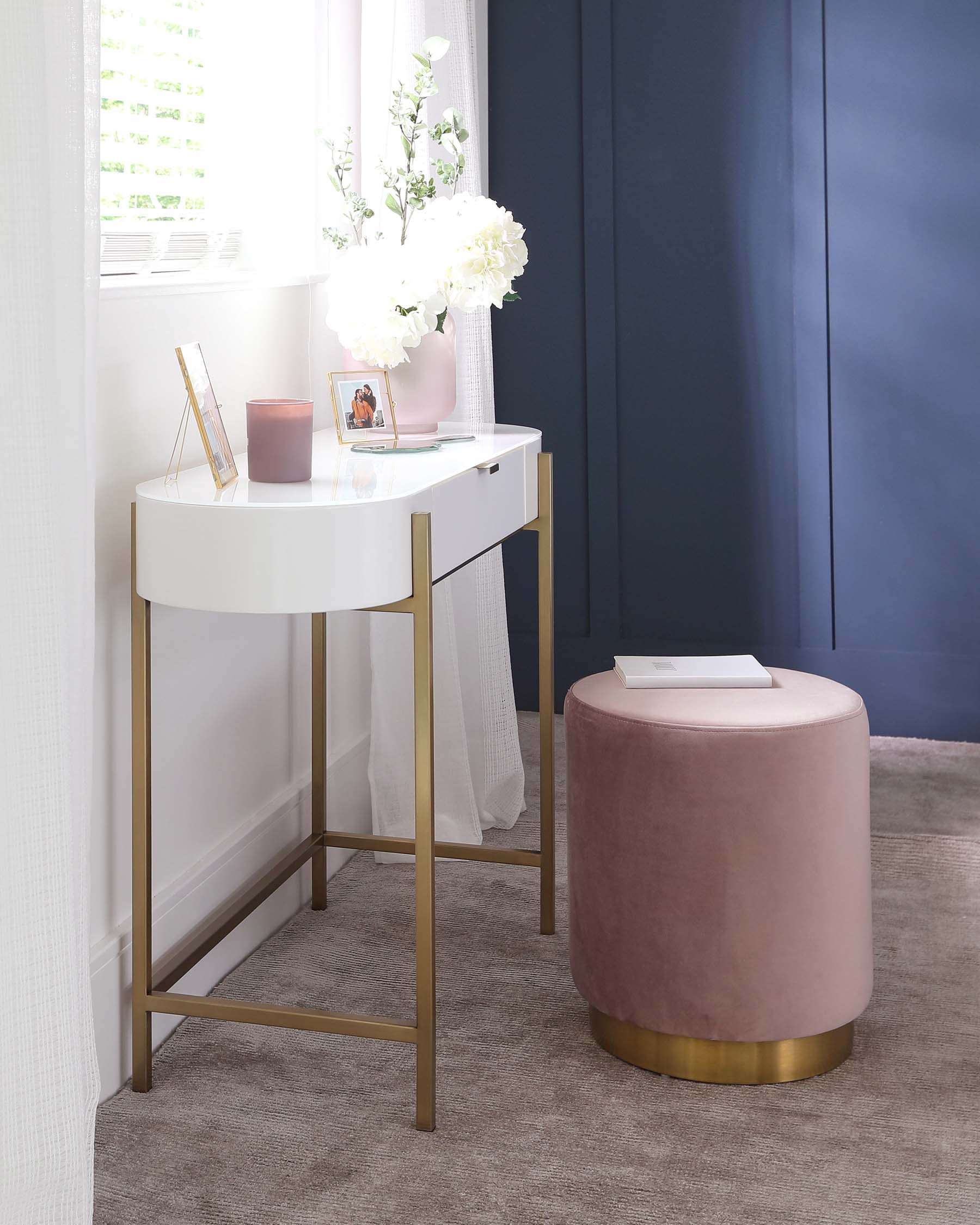 Carmen White Dressing Table — image 7