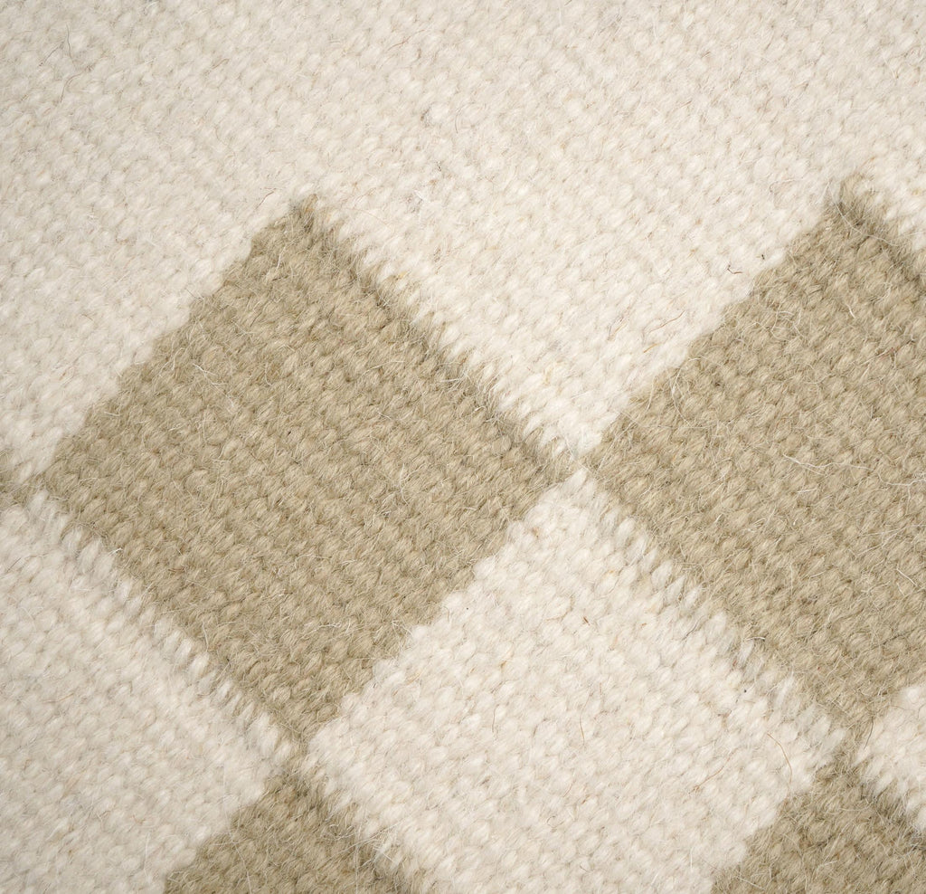 Matilda White & Beige Check Border Flatweave Rug 200x290cm — image 10
