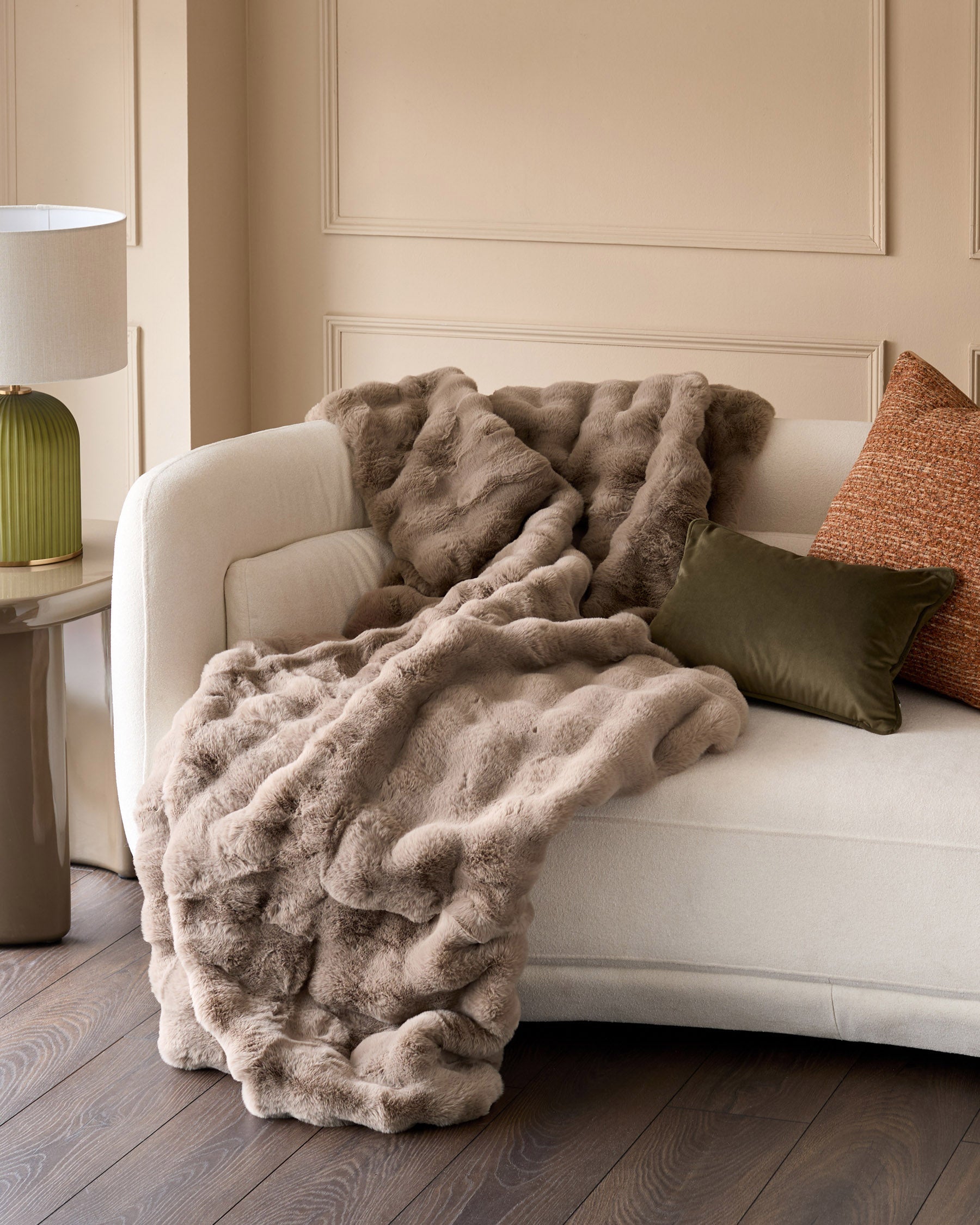 Nova taupe large throw — image 4