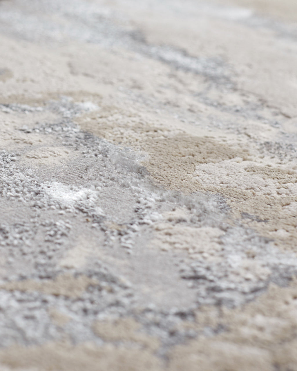 Perla soft silver textured runner rug — image 7