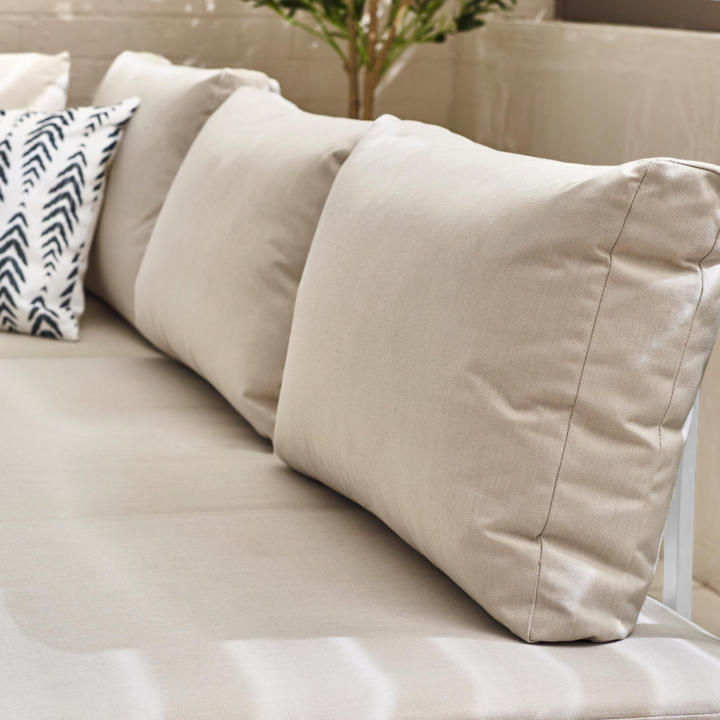 Riviera White Metal Modular 4 Seat Corner Garden Sofa Day Bed — image 4