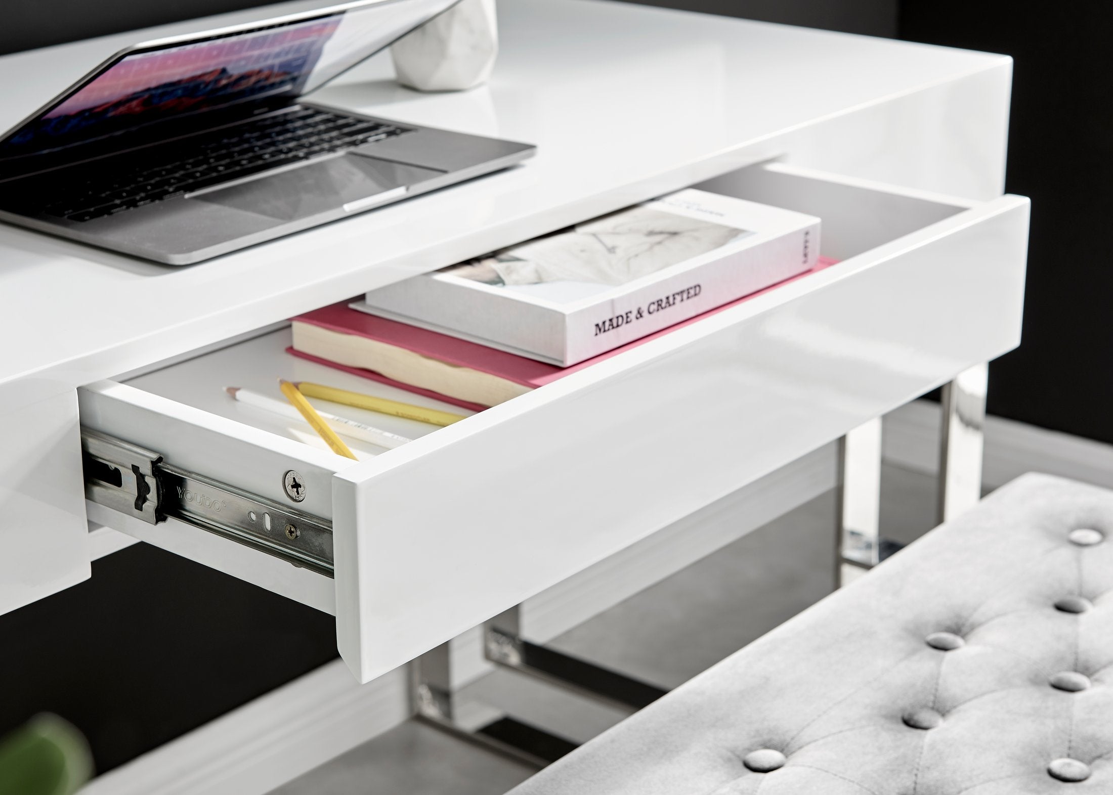 Cambridge White High Gloss 1 Drawer Dresser Desk — image 3