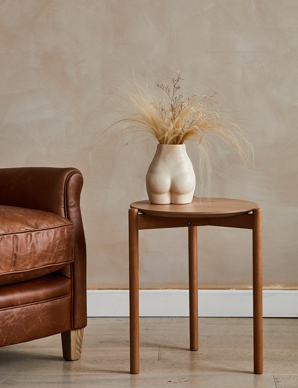 Manhattan Oak Side Table — image 1