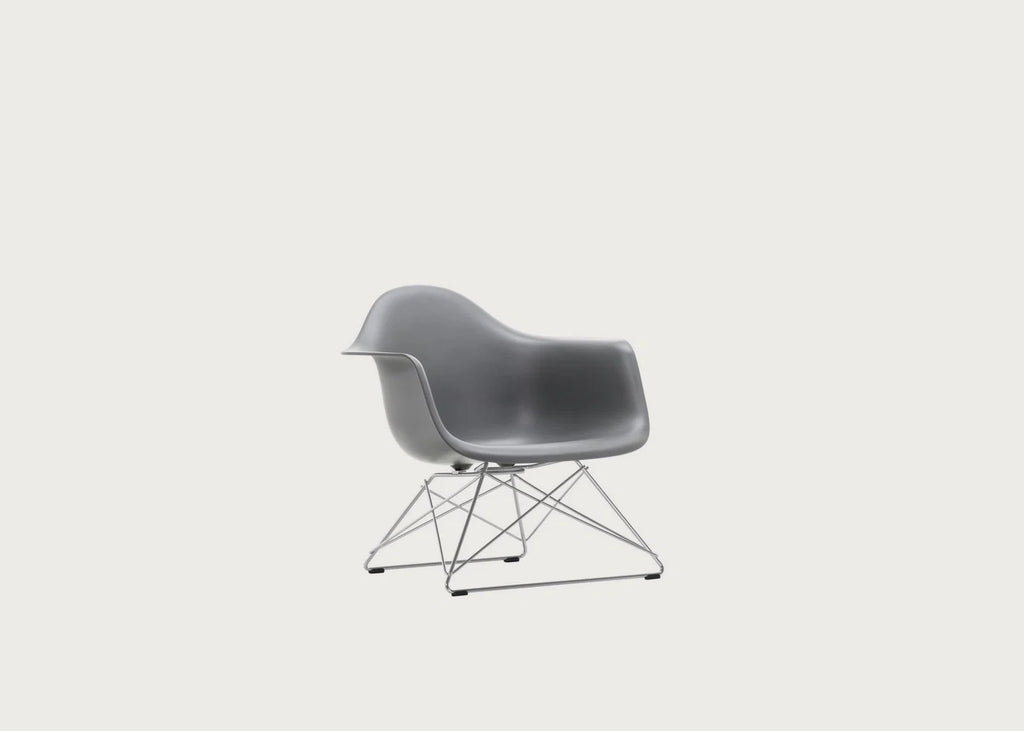 Eames Plastic Armchair RE LAR — image 9