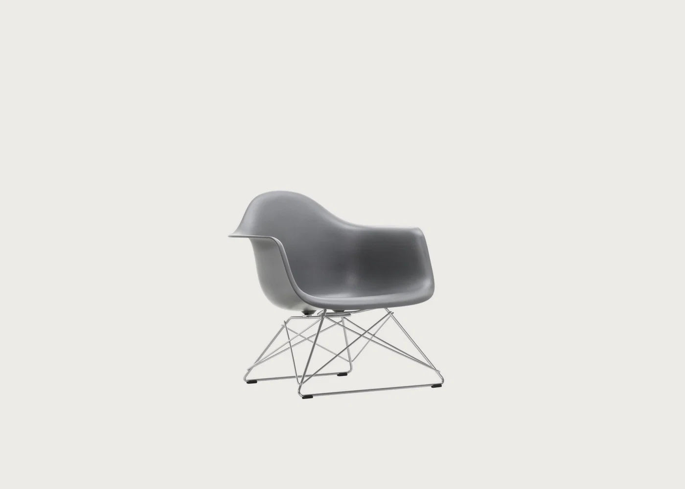 Eames Plastic Armchair RE LAR — image 9