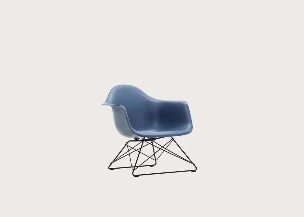 Eames Plastic Armchair RE LAR — image 5