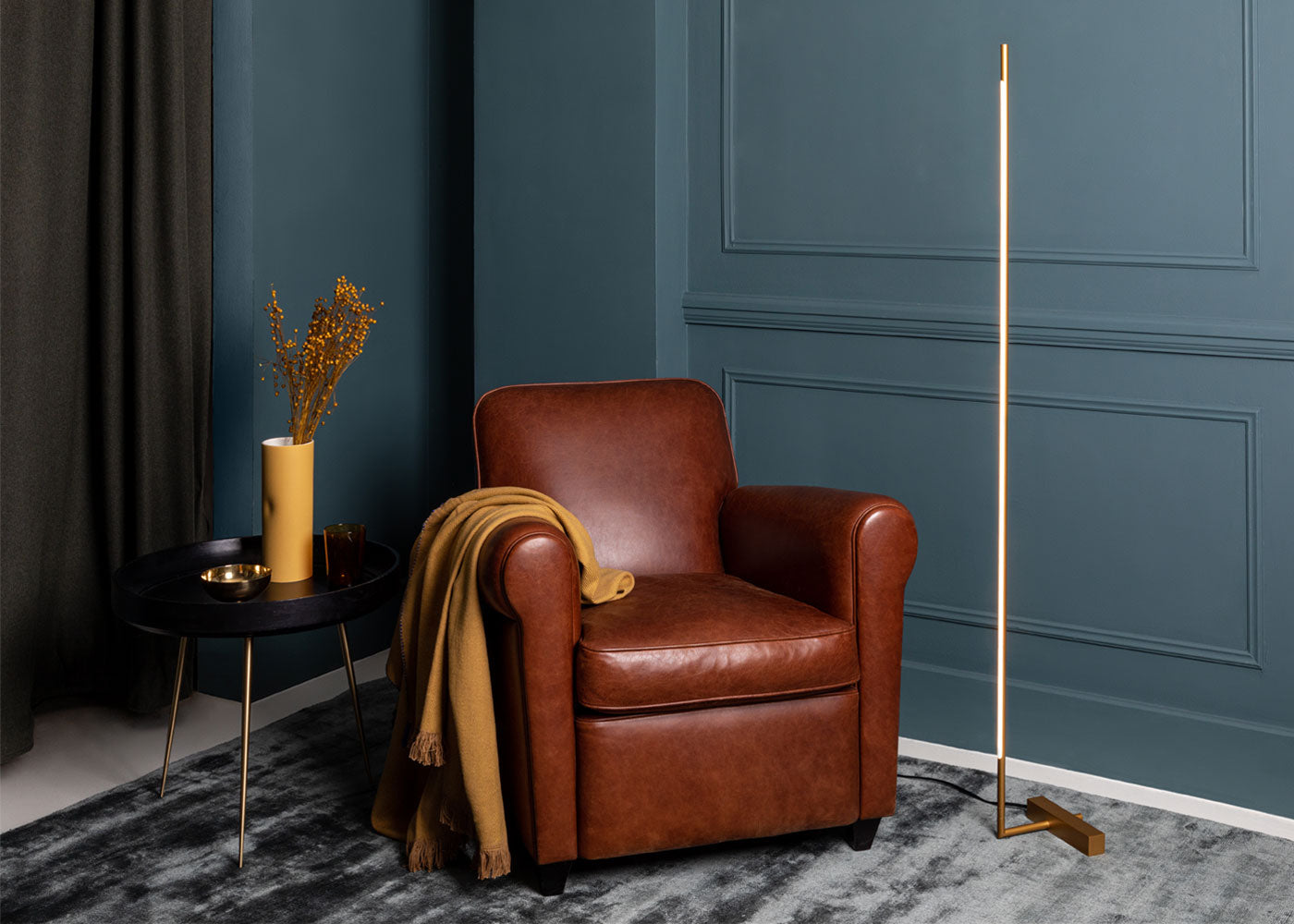 Saber LED Floor Lamp — image 6